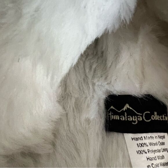 Himalaya Collection Hand Made Wool Hat with Faux Fur Lining. Great Condition! - Picture 8 of 10